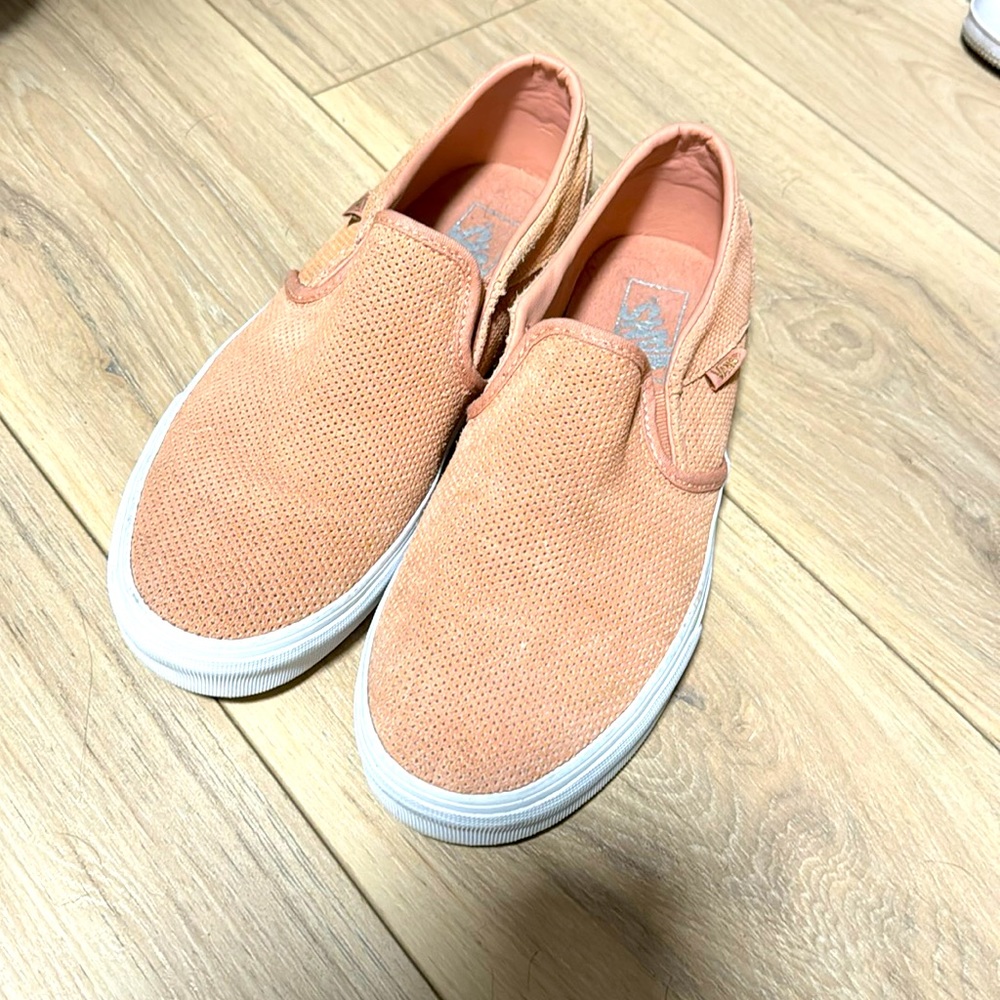 Nwt - Vans Pink Slides Size 9 - image 1